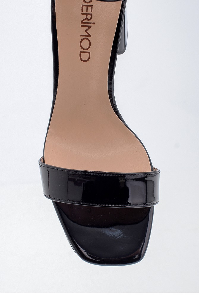 Siyah Kadın Rugan Yüksek Topuklu AyakkabıSiyah Kadın Rugan Yüksek Topuklu Ayakkabı -
        21SFE235116_4