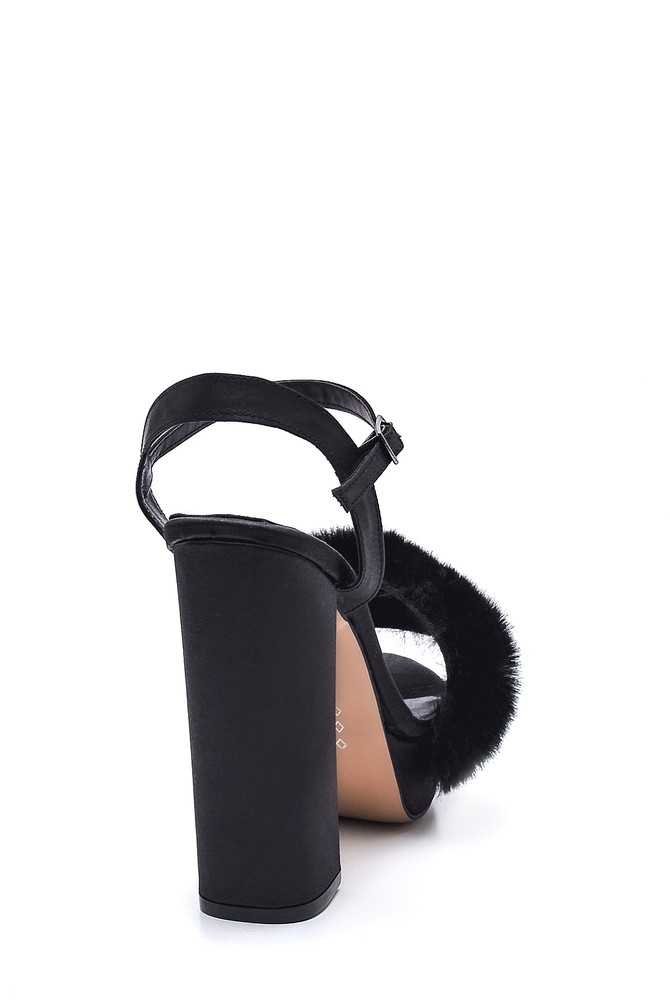 5638416427 Kadın Peluşlu Derimod X Whenever Company Topuklu Sandalet